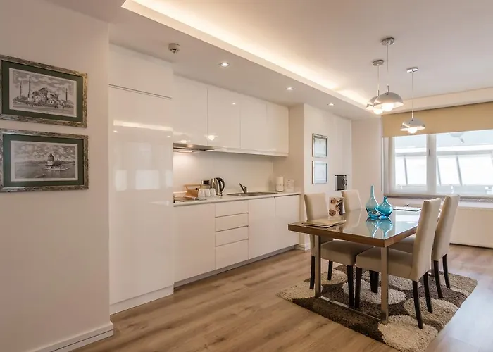 Hotel apartamentowy Aura 2*