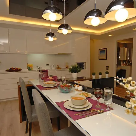 Aura 2* Provincia di Istanbul