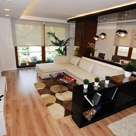 Lejlighedshotel Aura 2*