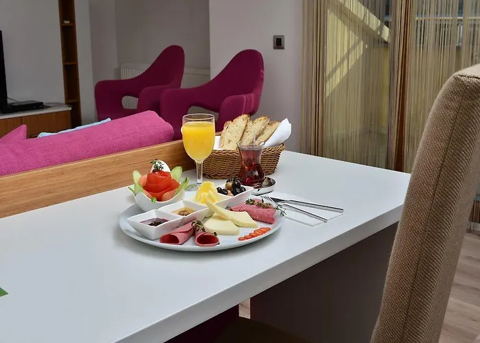 Aura Hotel apartamentowy 2*