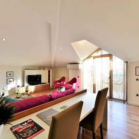 Lägenhetshotell Aura 2*